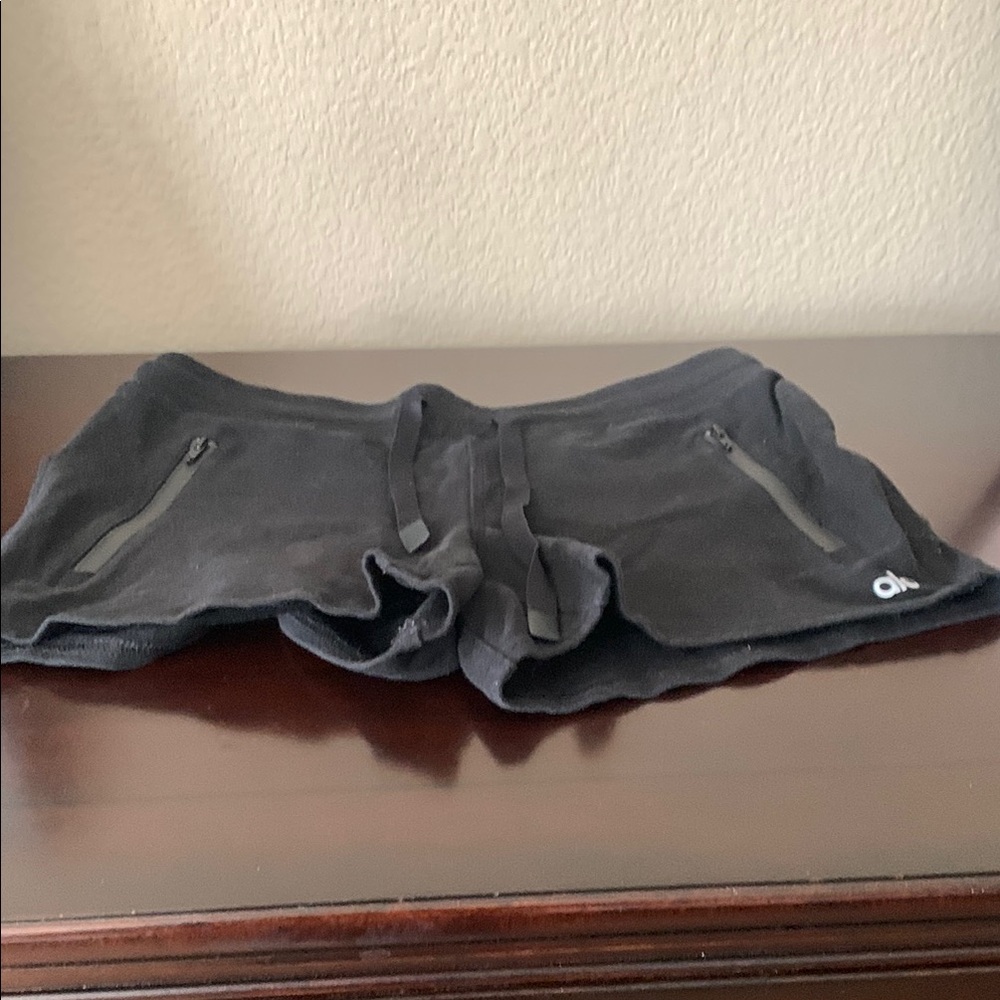 Alo Yoga Black Women's Shorts - Picture 2 of 5